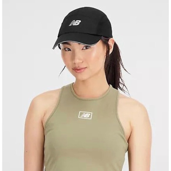 NEW New Balance Women's 5 Panel‎ Performance Hat Running Reflective Raspberry - Picture 3 of 8